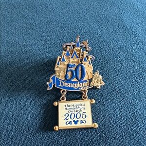 Disneyland 50th Anniversary Pin | 2005 | Dangle | Happiest Homecoming